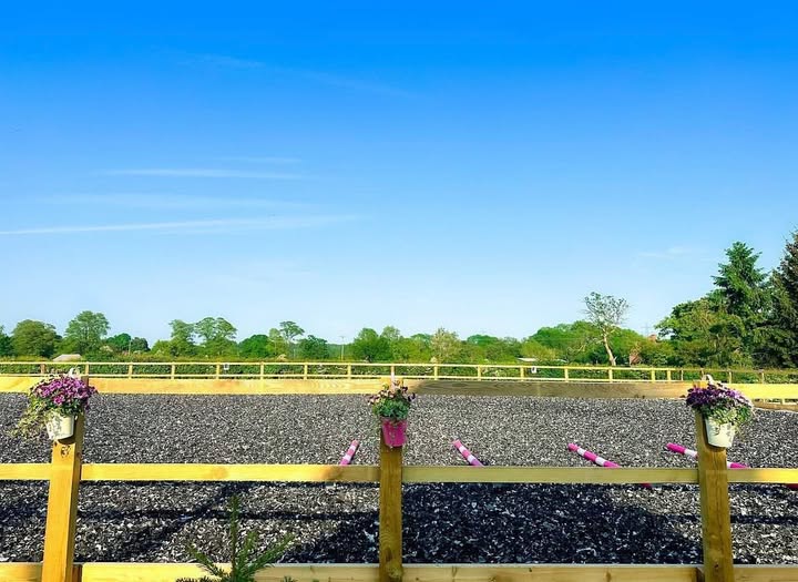 350257642_199635919638479_8147440279812294932_n